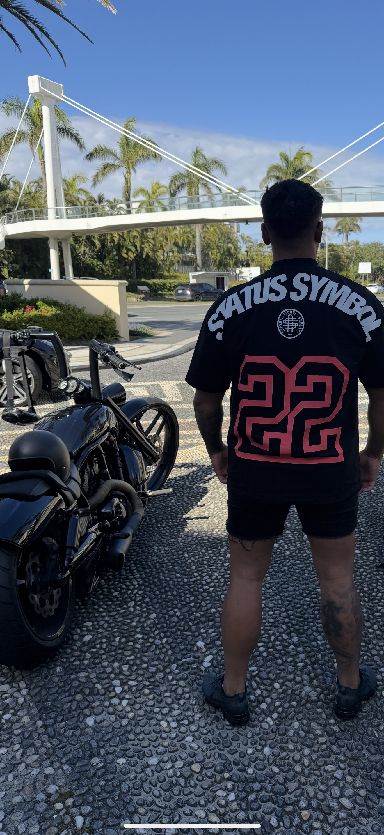 statussymbol coral red 22 t-shirt